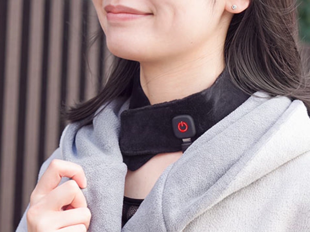 首元をじんわりやさしく温める
