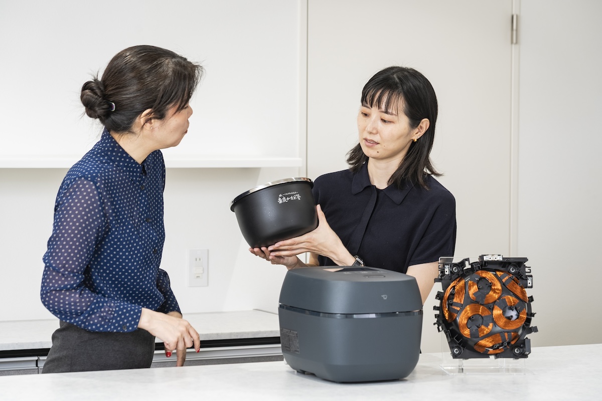 釜厚は2.2mmですが、フチ部分だけ10mmと厚くして熱を逃がしにくくなっています