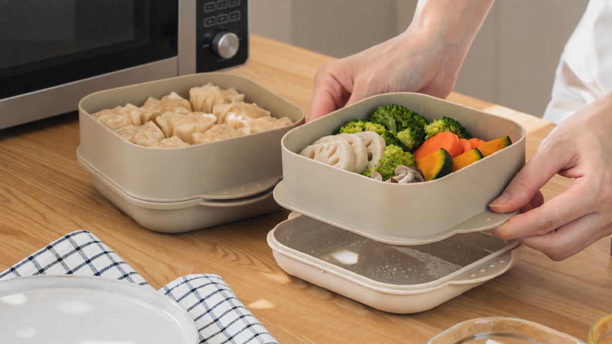 フタがそのまま受け皿になるため、蒸した後はそのまま食卓へ