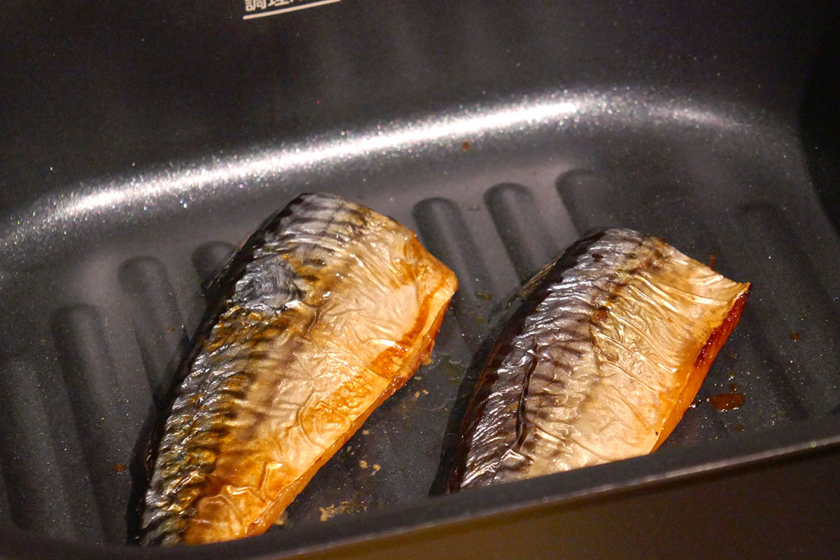 焼き魚もこんがり仕上げる
