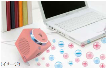 デスクに置いて、プラズマクラスターイオンによる美肌効果も期待できるという