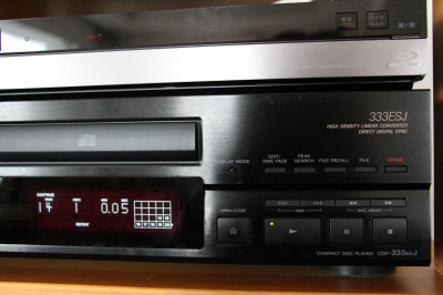SONY - ソニー　CDプレーヤーCDP-333ESJ SONY・ソニー CDP-333ESJ B級オーディオ・ファン