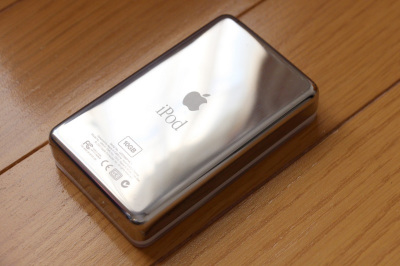 Apple iPod 10GB 初代モデル [M8709J/A] わたしの思い出家電】Appleの初代iPod「M8709J/A」 - 家電 WatchWatch