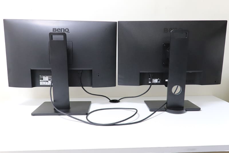 モニター同士をDisplayPortケーブルでつなげれば、デイジーチェーンも可能