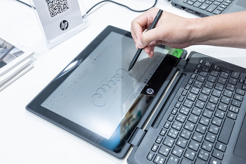 5年間使い放題のLTEモデルも選択可能、「HP Pro x360 Fortis G11