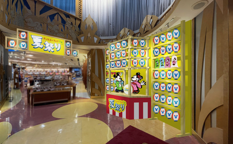 ディズニーストア、親子で楽しめる夏祭り企画を7月23日から開催 ハズレ