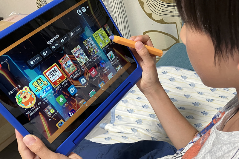 「Amazon Fire HD 10 キッズプロ」をレビュー