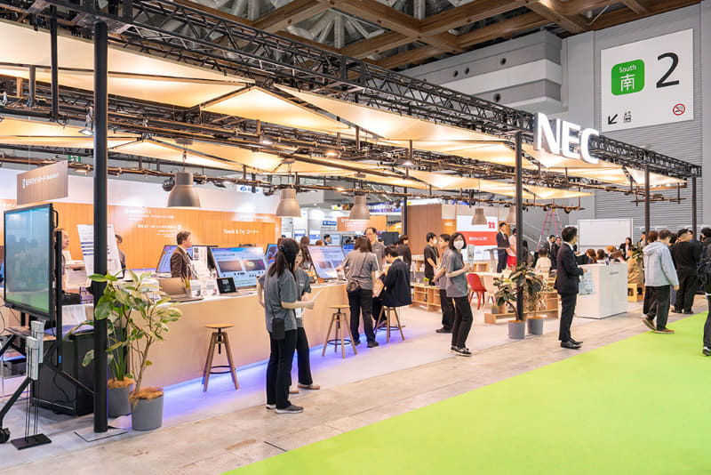 NECパーソナルコンピュータのブース