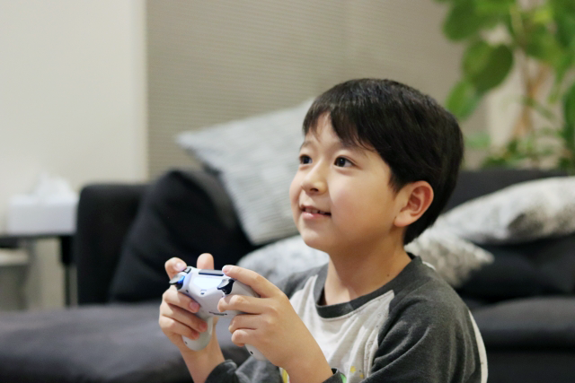 株式会社新興出版社啓林館が、小学生の子供を持つ親を対象に実施した「家庭学習における親の悩み」の調査結果を発表