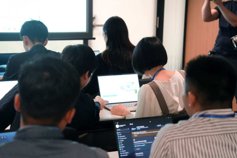 セットアップしながら、機能を試してみる