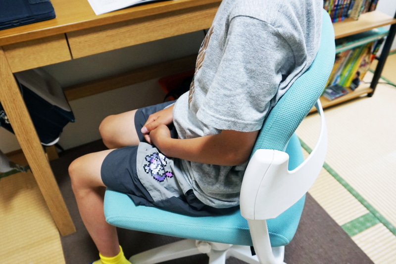 深く座った場合