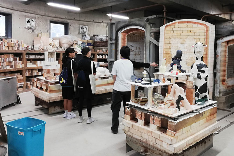 オープンキャンパスでは、教室や工房の自由見学も可能