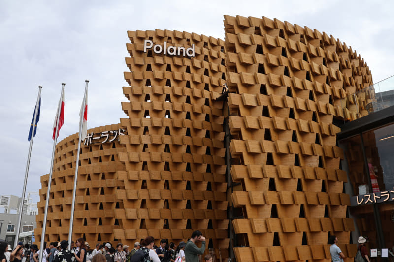 木造の外観が印象的な「ポーランドパビリオン」
