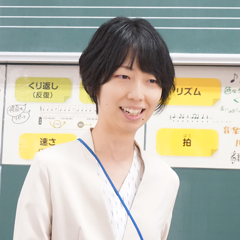 世田谷区立駒繋小学校 音楽教諭 宮野由季先生
