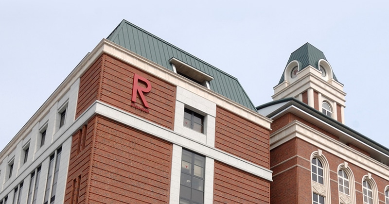 学校法人立命館とNTT西日本株式会社が、立命館学園の学習者に対して「個別最適な学び」と「協働的な学び」を充実させるため、教育向け生成AIの共同開発・活用を開始（画像出典：学校法人立命館）