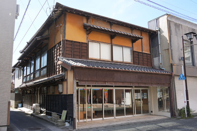 「BIGLOBEイノベーションベース・タカセカラ」