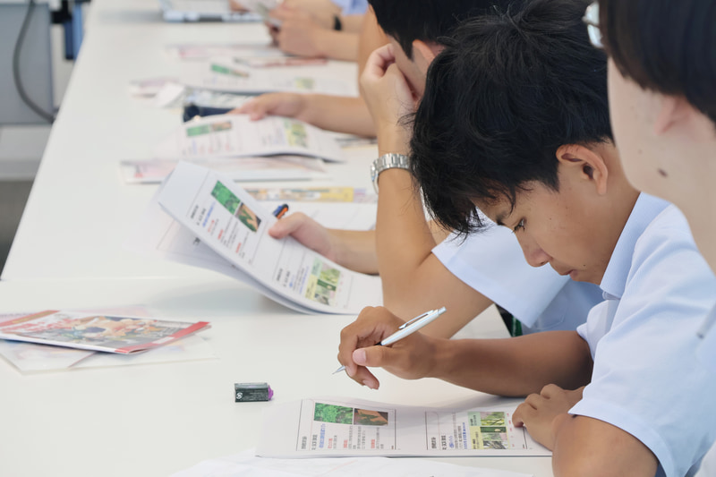 部分的には難しい内容もあったが、どの生徒もしっかり講義内容を聞いていた