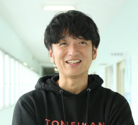 東明館学園理事長・校長 神野元基氏