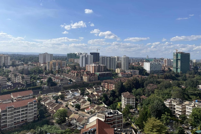 ナイロビの市街地。ケニアは多民族国家であり、ナイロビには40以上の民族が住んでいる（写真提供：著者）
