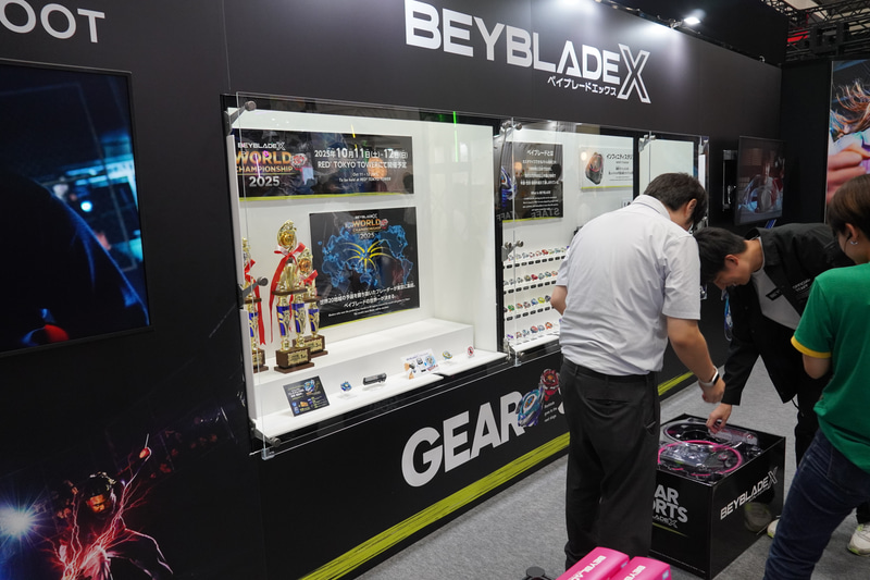 ベイブレードの最新版「ペイブレードX」