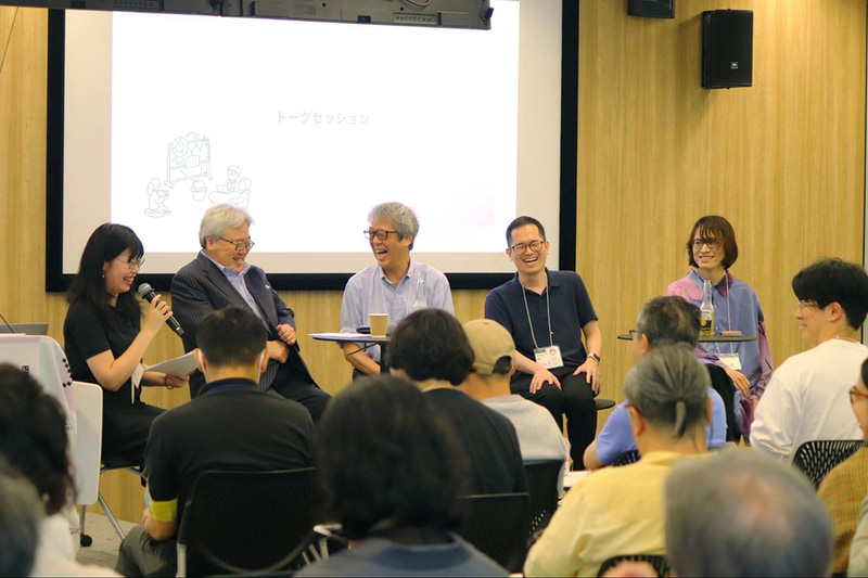 株式会社リブセンス 取締役兼執行役員 桂 大介氏、NPO法人みんなのコード 元CTO 田中高明氏、東京都北区教育長 福田晴一氏、東京学芸大学教職大学院教授・学長特別補佐 堀田龍也氏が登壇（順不同）