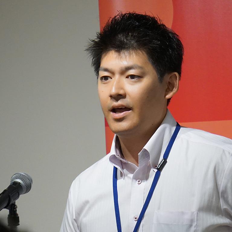 新渡戸文化中学校・高等学校 新渡戸文化中学校統括主任 酒井雄大先生