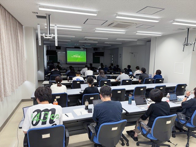 株式会社divが、東京都立大田桜台高等学校に対し、教員を対象とした「DXハイスクール支援サービス」で1DAY生成AI研修を実施