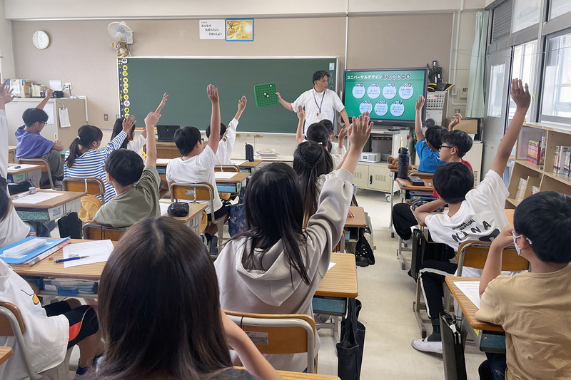 オセロを利用した授業の様子