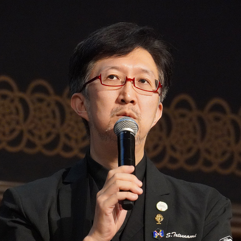 タツナミシュウイチ氏（東京大学大学院 客員研究員／常葉大学 客員教授NASEF JAPAN 理事／Minecraftカップ全国大会審査員長）