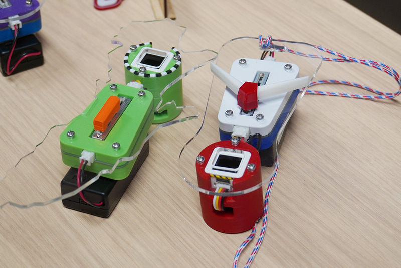 複数の機材を使って、より複雑な作品をつくることも可能
