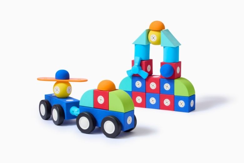 エバージョイントブロックネオ（株式会社タイセイ）（出典：GOOD TOY公式サイト）