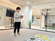 午後はプログラミングでドローンを動かす「プログラミング編」を実施（出典：株式会社リソー教育グループ）