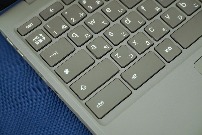 キートップ外れや異物挟み込みを防ぐキーボード