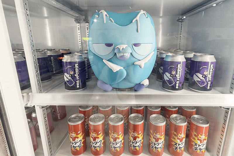 冷蔵庫の中で凍えるデュオ（飲み物は非売品）