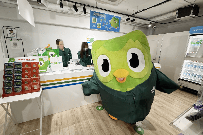 デュオもブルゾンを着用してお仕事
