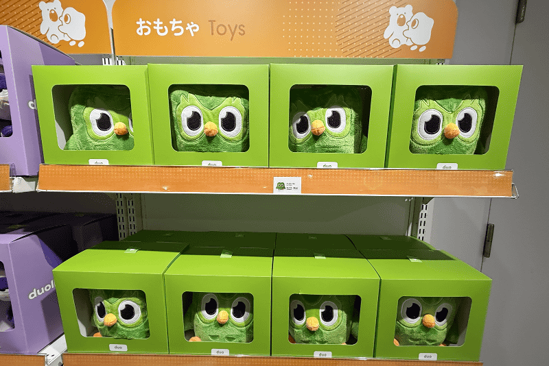 ぬいぐるみが並ぶおもちゃコーナー