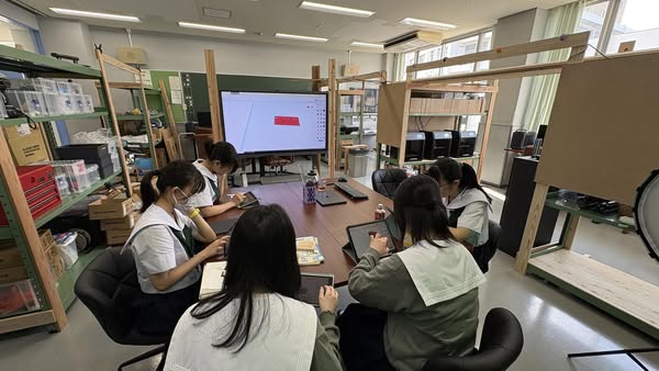 電源を入れるだけでオンラインでの交流会を開始でき、国内外の学校と気軽につながる環境を実現（学校法人樟蔭学園 樟蔭高等学校・樟蔭中学校）