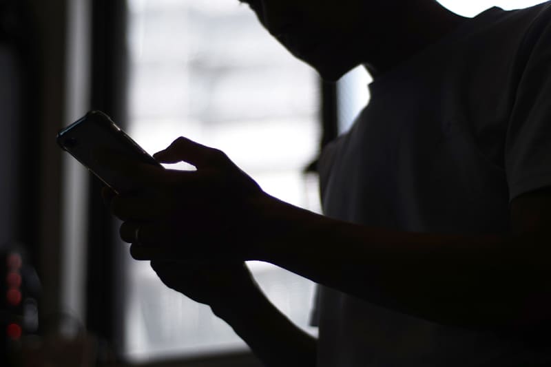 単純に撮影や投稿を禁じてもあまり意味はない