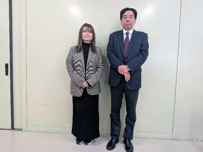 （左）特別授業の講師を担当した石川 愛氏、（右）大船渡高校 副校長の平田勝彦氏