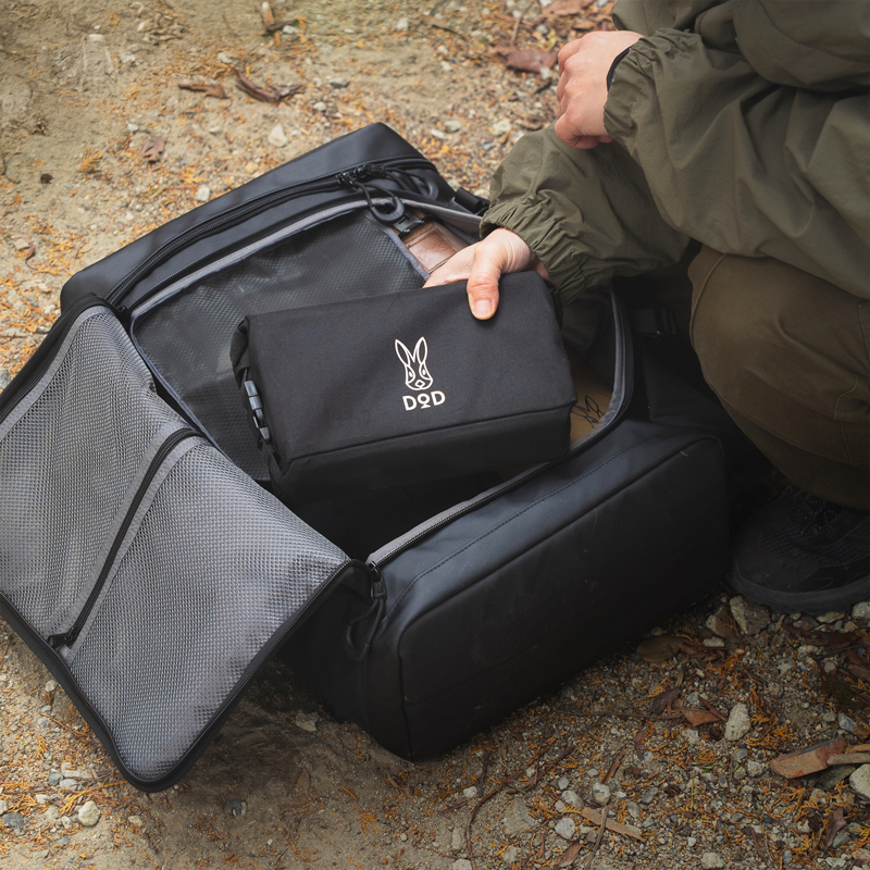 上部からの出し入れに加え、前面が大きく開く2WAY構造を採用