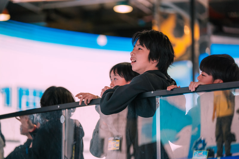 インフルエンサーとのファンミーティングを開催