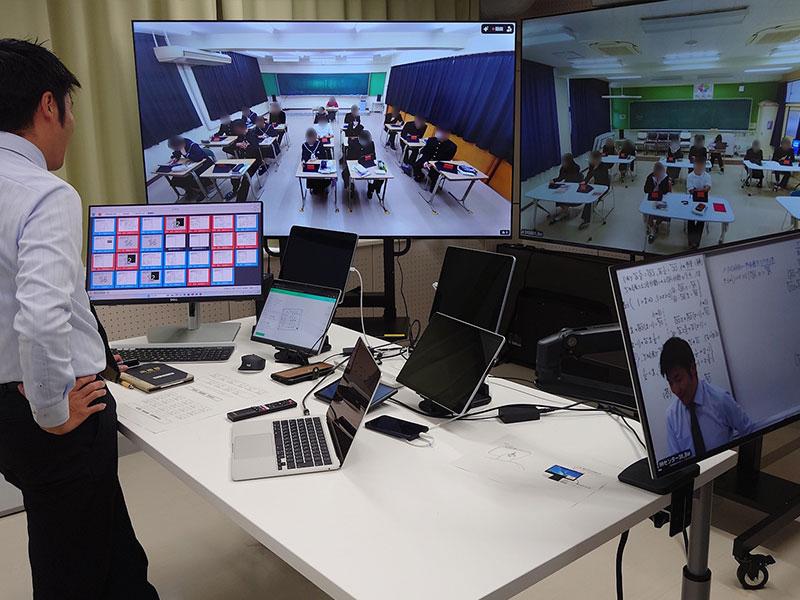 モニタリング機能で、生徒の状況をリアルタイムに把握しながら授業を進行