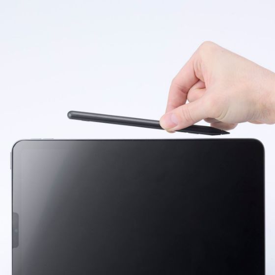 iPadに装着するためのマグネット面がフラットになっている