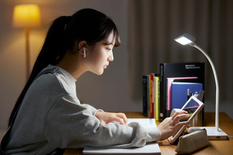 福岡工業大学の学生が、小中学生向けAI日記アプリ「No Look」を開発（出典：福岡工業大学）