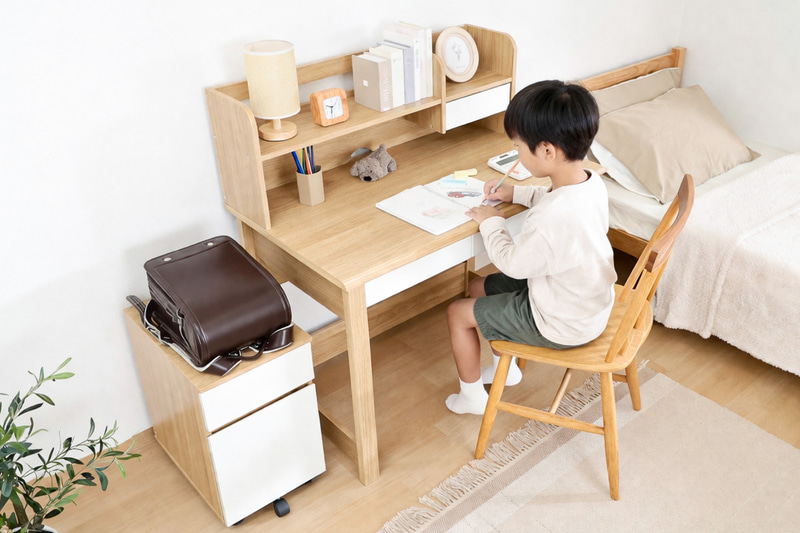 不二貿易株式会社が、リビング学習時代に対応する新商品「キッズデスク メリー」を発売（出典：不二貿易株式会社、以下同じく）