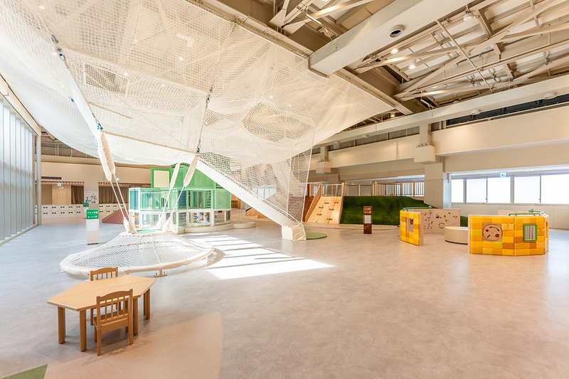 「こどもふっかパーク（深谷市こども館）」の「アソビバ（プレイホール）」