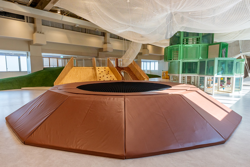 ファームトランポリン