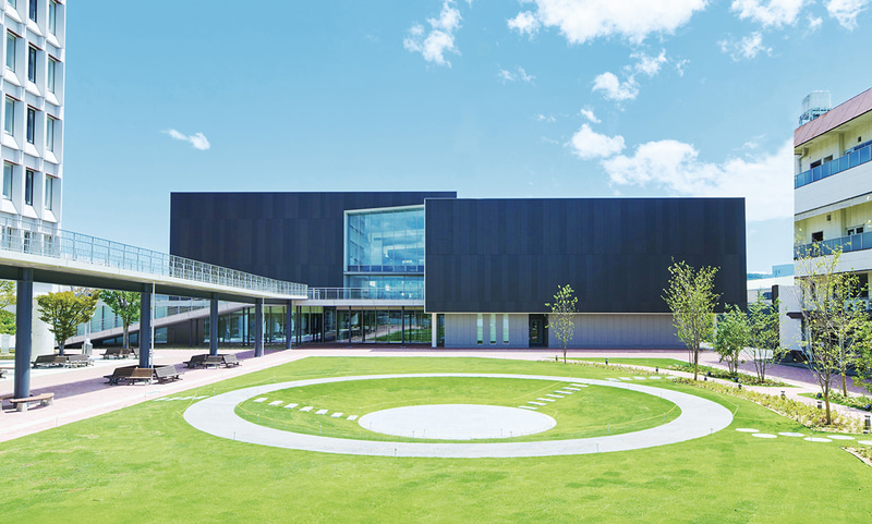 学校法人大阪電気通信大学が、2026年度より「AI講師」を物理学および数学の授業に導入（出典：学校法人大阪電気通信大学、以下同じく）