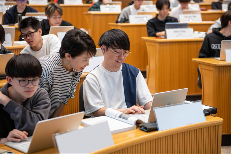 名古屋商科大学が、2026年度の入学生全員を対象に「MacBook Neo」の無償譲渡を実施（出典：学校法人栗本学園、以下同じく）