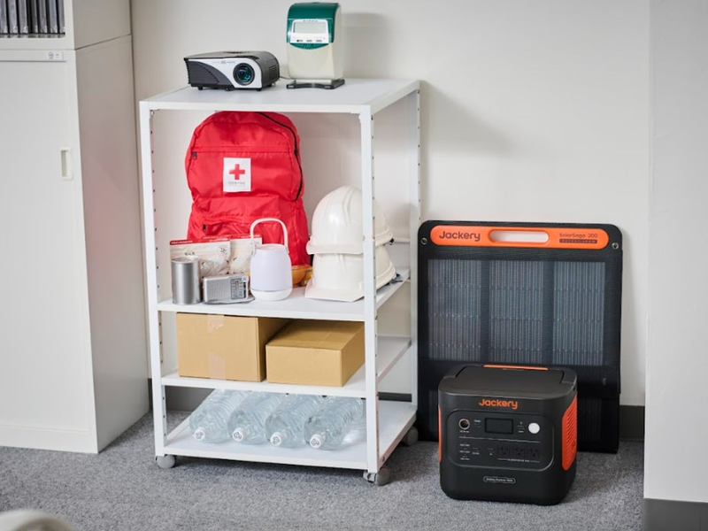 Jackery ポータブル電源 900とJackery ポータブル電源 1800は、大容量でありながら軽量・コンパクト化を実現